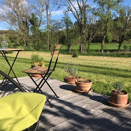 Ma caravane dans les collines Villeneuve-la-Comptal Extérieur photo
